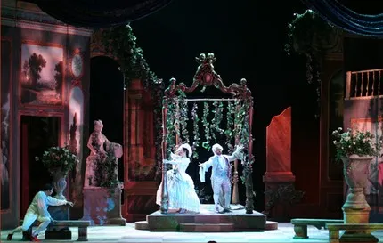 Nozze di Figaro Le „la Teatrul Mariinsky