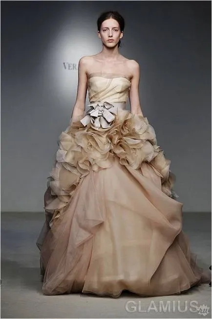 Esküvői ruhák Vera Wang (Vera Wang)