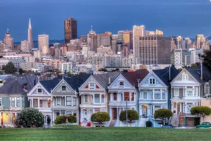 Steiner Street (Steiner) San Francisco, a viktoriánus házak festett hölgyek - turista