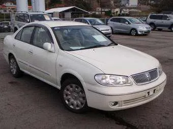 Jármű Nissan Bluebird tündérkastély (nissan bluebird Sylphy) műszaki, tuning, vélemények