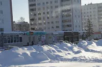 Az átmeneti tárolás a hulladék téli tisztítására utakon és utcákon a főtér Kamsko