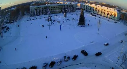 Az átmeneti tárolás a hulladék téli tisztítására utakon és utcákon a főtér Kamsko