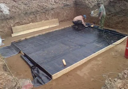 Pool kezével egy tál beton