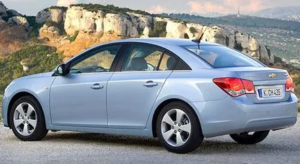 Chevrolet Cruze седан (2008-2015) производителност и цена, снимки и преглед