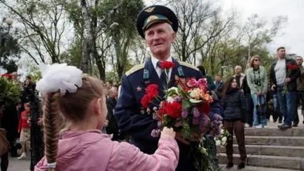 Flori de victorie - una dintre principalele simboluri ale 09 mai