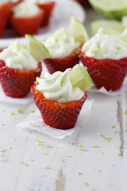 Пълнени ягоди - 10 десерти, от което не могат да откажат