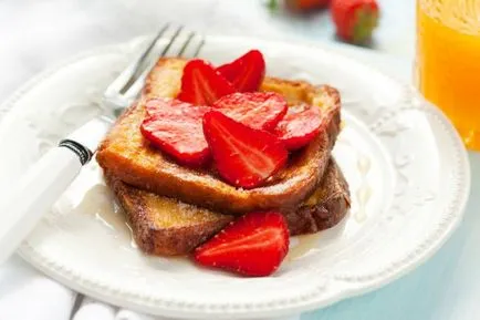 Френски тост за закуска три вкусни идеи - готвене съвети за феновете да се готви вкусно -