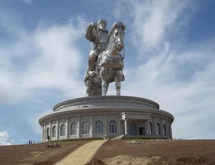 Egy óriás szobor Genghis Khan Mongólia