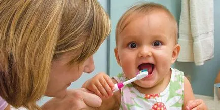 A szoptatás és a fogszuvasodás