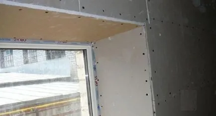 Mit lejtők műanyag ablakok egy fából készült ház