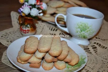 Hogyan kell sütni a cookie-kat otthon Savoiardi