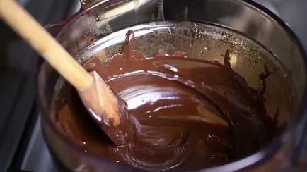 Hogyan kell főzni egy csokoládéval bevont eper
