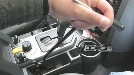 Как да отключите ръчната спирачка (фоторепортаж) - международна клуб Land Rover