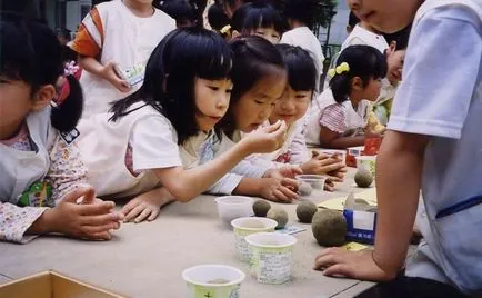 Ragyogó földes golyók vagy ballonok japán dorodango