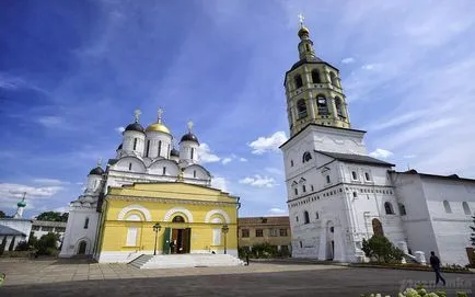 Borovský kolostor - Pafnutevskom kolostor Borovsk