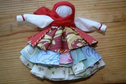 Doll, изработена от плат с ръцете си майсторски клас и веригата със снимки