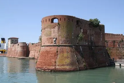 Livorno atracții, traseu, hoteluri, bucătărie