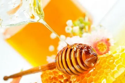 Медът рецепти за възпалено гърло и лечение на фарингит мед