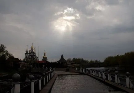 Regiunea fagi, Kiev - un parc amenajat pe malul rostavitsy