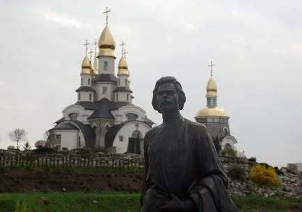 Regiunea fagi, Kiev - un parc amenajat pe malul rostavitsy