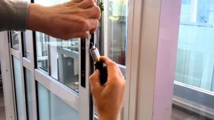 Nu închideți ușa de plastic la balcon (65 fotografii) repararea și pen-shell pentru usa de la balcon