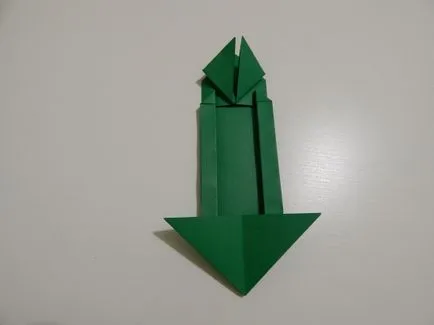 Küldj egy ajándékot pápa február 23-án a kezüket tartály origami