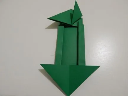 Trimite un cadou pentru Papa la 23 februarie, cu mâinile lor origami rezervor