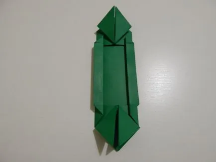Küldj egy ajándékot pápa február 23-án a kezüket tartály origami