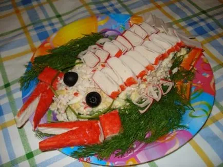 Salata festiv cu un design de crab bastoane și rețete