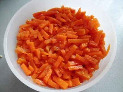 Salata de pui cu reteta morcov coreeană cu o fotografie