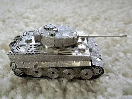 Modelul Asamblate al rezervorului „Tiger“ din metal