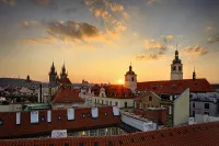 Nuntă în Old Town Hall, locul de desfășurare pentru nunta din Praga, agenție de nunta, nunta