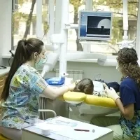 Dental Clinic copil zâmbet (copil zâmbet) pe Taganka