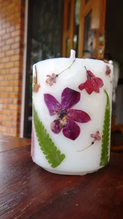 Kézzel készített gyertyák szárított virágok - kézzel készített orosz