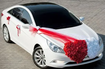 Сватбена декорация на автомобил