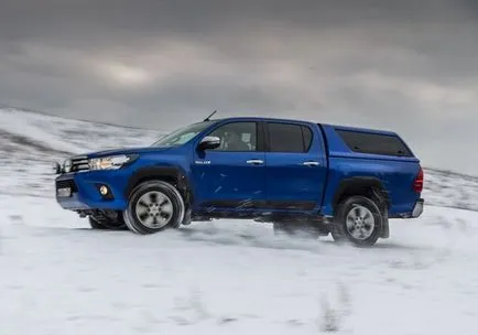 Test drive toyota hilux și volkswagen Amarok spate - log motor