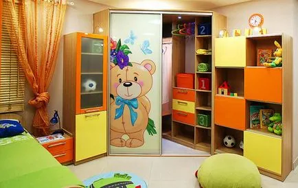 Ъглов гардероб - 50 снимка гардероб в спалня, коридор, хол, детска