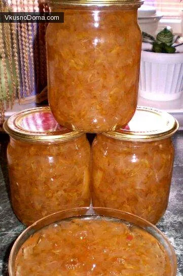 Jam направени от цветя акация