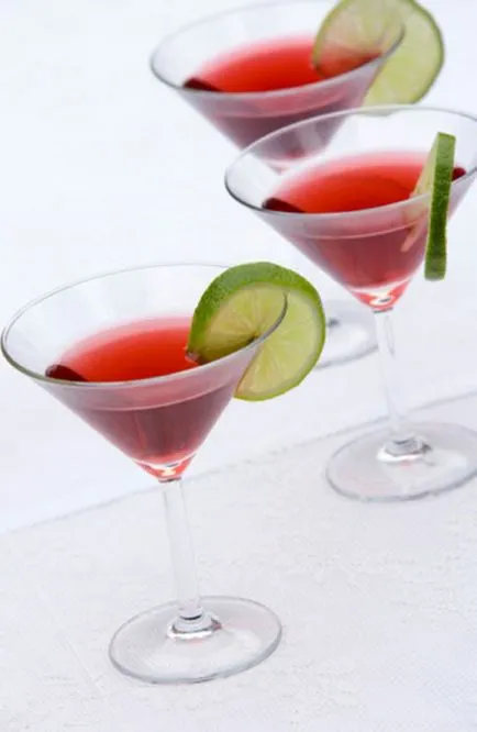 10 Cele mai multe cocktailuri alcoolice