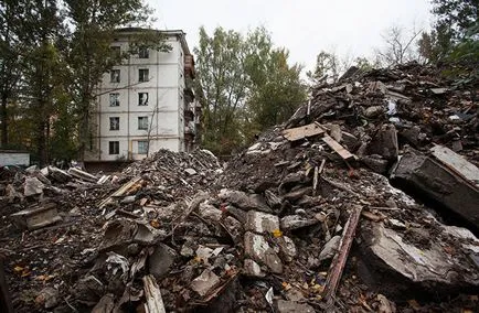 Какво трябва да знаете за заселването на разрушаване пететажна сграда в Москва, е