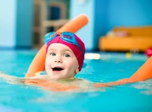 Aboneaza-te la piscină și activități pentru copii, fotografii