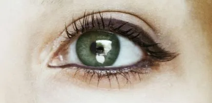 Színes szemceruza barna, kék és zöld szem