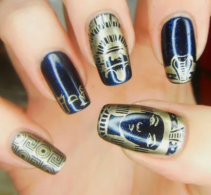 Nail design egyiptomi stílusban