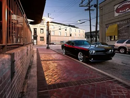 Dodge Challenger poveste scurtă a transformat capetele multora