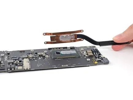 IFixit szétszerelt az új MacBook Air és a repülőtéri szélsőséges, a blog Mac, iPhone, iPad és más