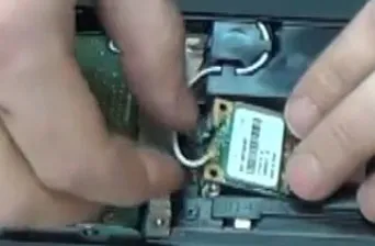 Instrucțiuni pentru înlocuirea memoriei, hard disk, Wi-Fi și un laptop DVD-RW acer 5742