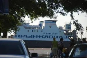 Веднага след пресичат Керченския ферибота, Крим новини