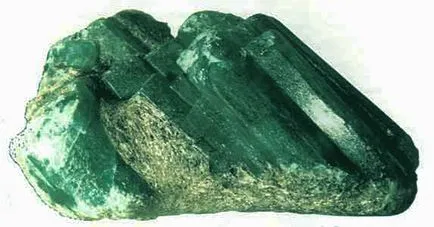 Emerald - leírás, tulajdonságok, eredete, felhasználása, fotó