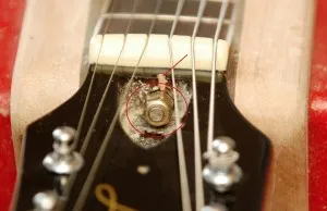 Hogyan lehet megkülönböztetni a valódi Gibson Les paul hamisított