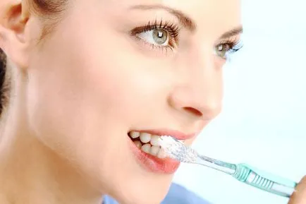 Cum să se spele pe dinti, sfaturi și recomandări cu privire la perierii corespunzătoare